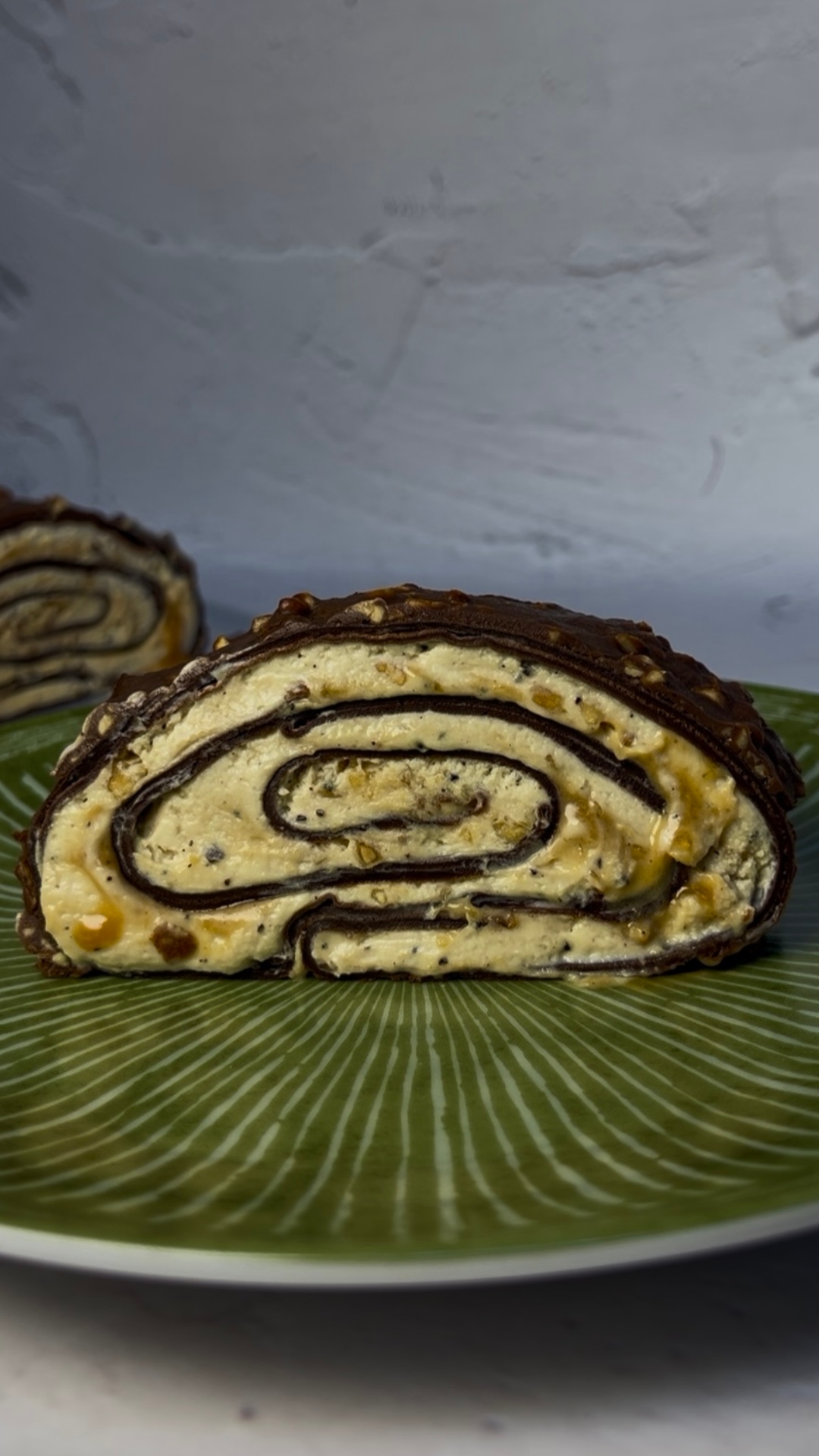 Mocha Crepe Roll